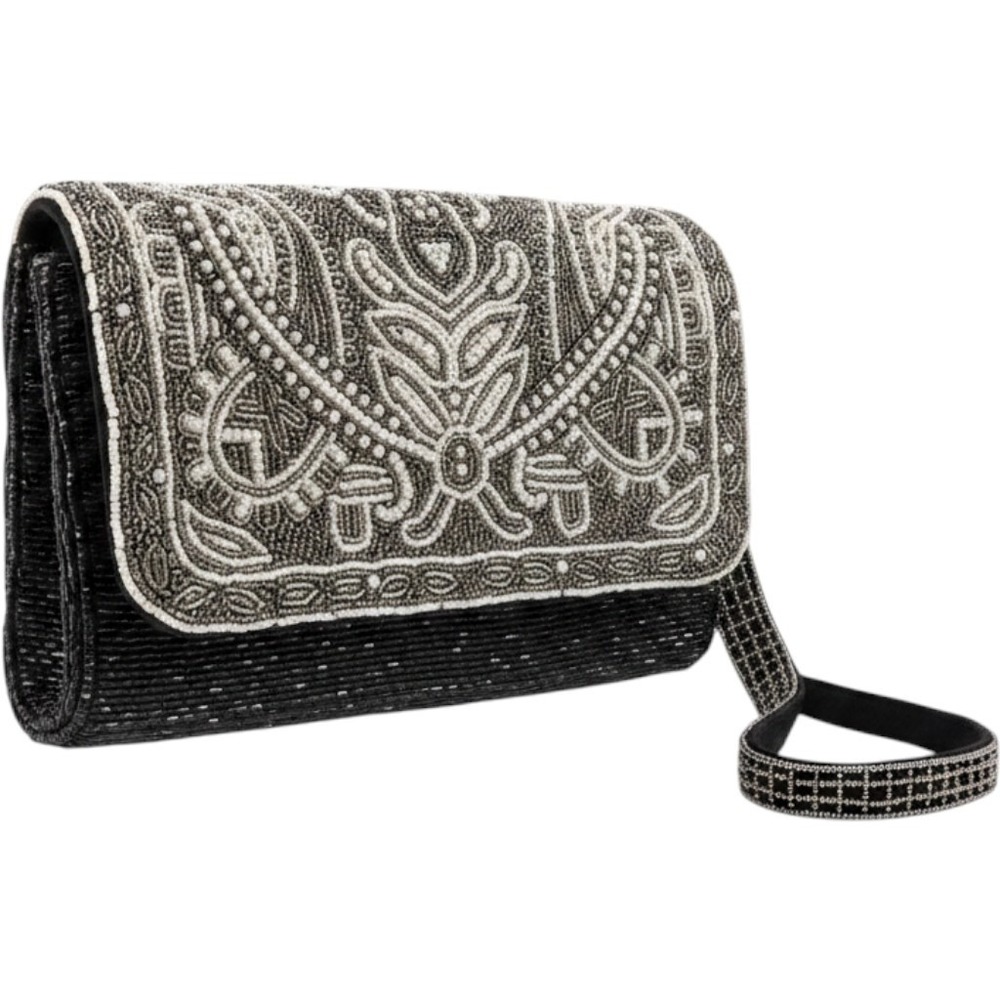 America And Beyond Black And White Beaded Quilted NWT Bag Purse‎
